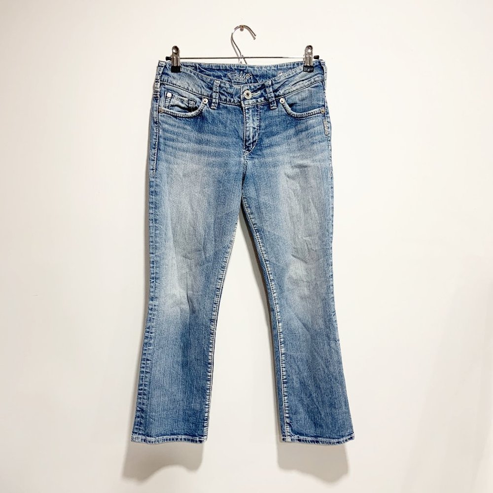 SOLD Silver Jeans Suki Mid Capri Embroidered Stretch